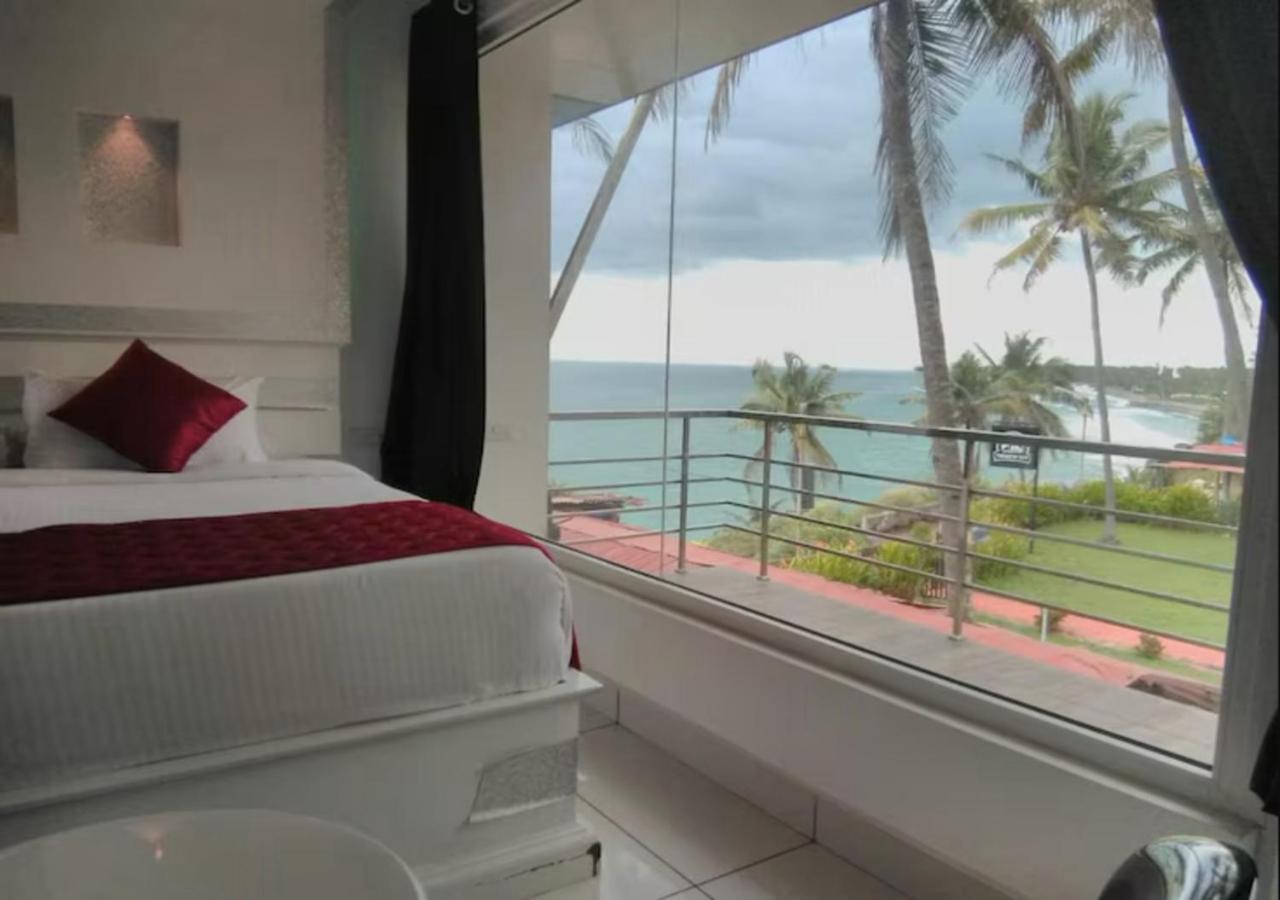 Clafouti Beach Resort - A Seafacing Resort Varkala Bagian luar foto