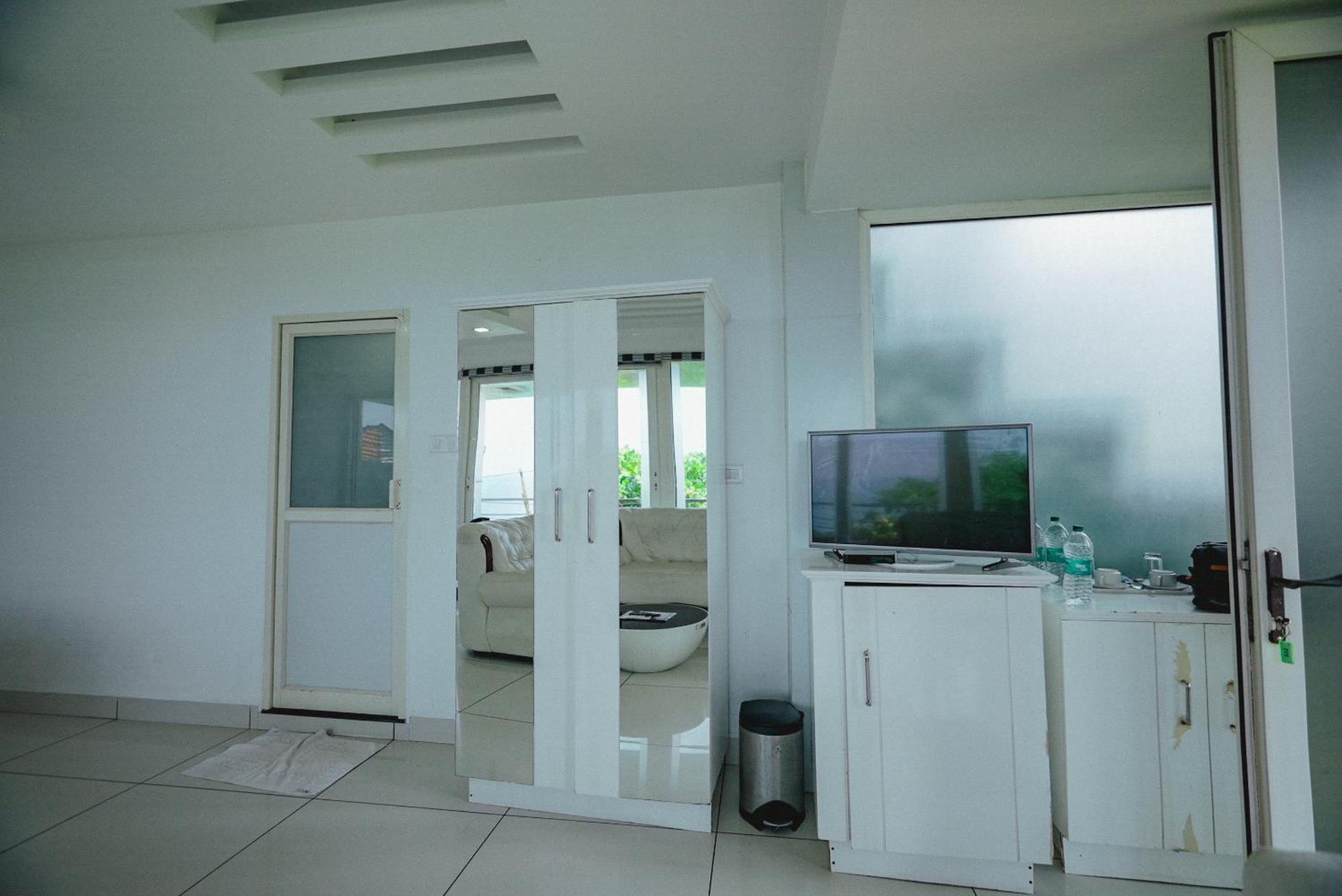 Clafouti Beach Resort - A Seafacing Resort Varkala Bagian luar foto